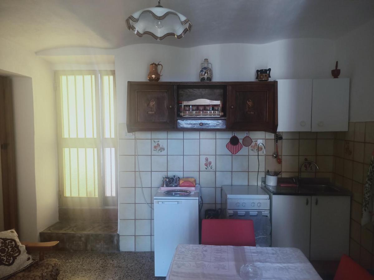 Musica E Poesia Da Battisti Ida Villa Poggio Bustone Eksteriør bilde
